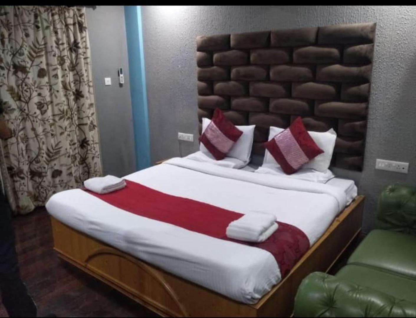 Hotel Shefaf Durgjan المظهر الخارجي الصورة